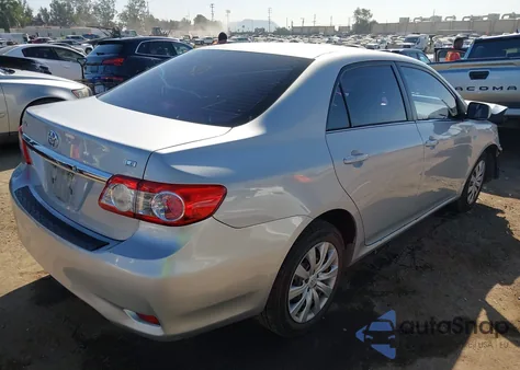2013 Toyota Corolla Le z USA, uszkodzony, nr VIN 5YFBU4EE7DP213337